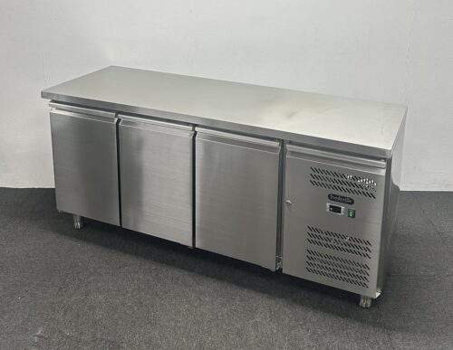 Hardly Used Foodsville 1795mm 3 Door Worktop Counter Fridge