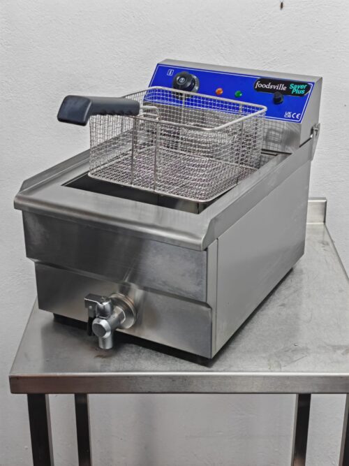 New Foodsville Countertop 9.5 Litre Single Tank Single Basket Electric Fryer, With Tap