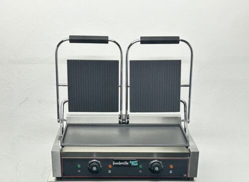 Hire: Twin Contact Panini Grill – 13 Amp Plug In & Go!